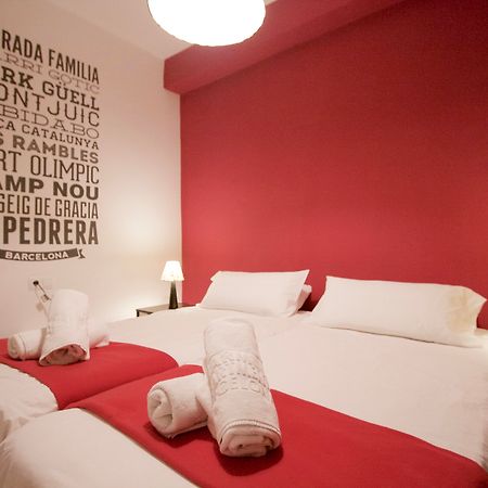 La Pedrera Residence Barcelona Bagian luar foto